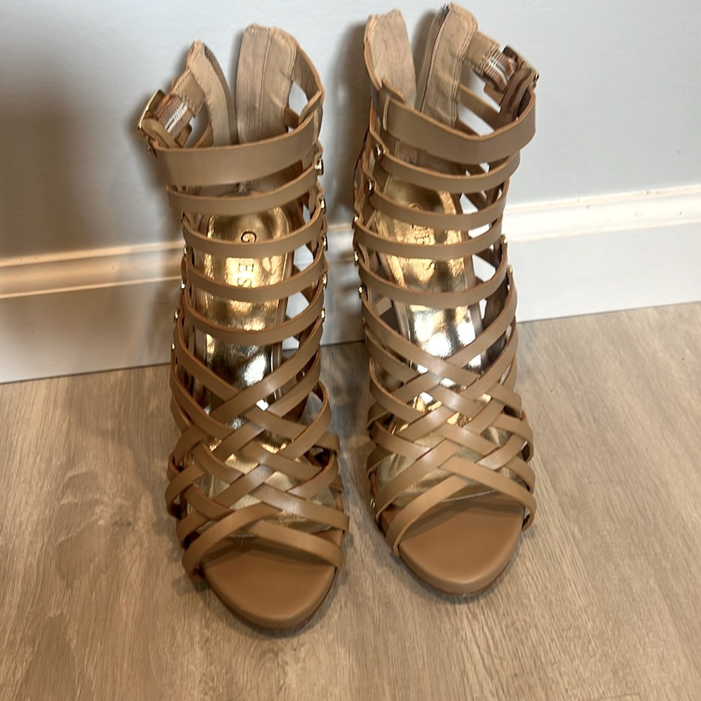 Gorgeous guess stilettos